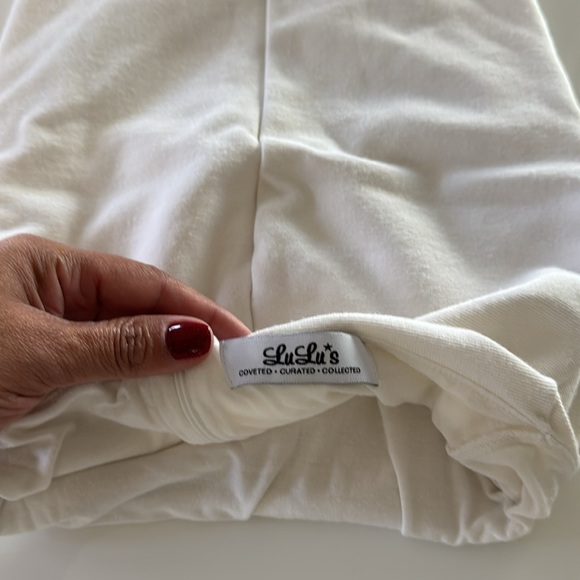 Lulus - Picture 4 of 6